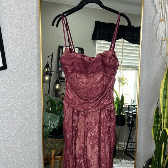 HOUSE OF CB 'Gaia' Claret Lace Midi Dress NWOT -  threedaughtersproperties.com